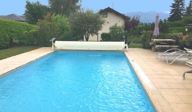 EXCLUSIVITÉ - Hauteurs d’AIX au calme Villa avec piscine